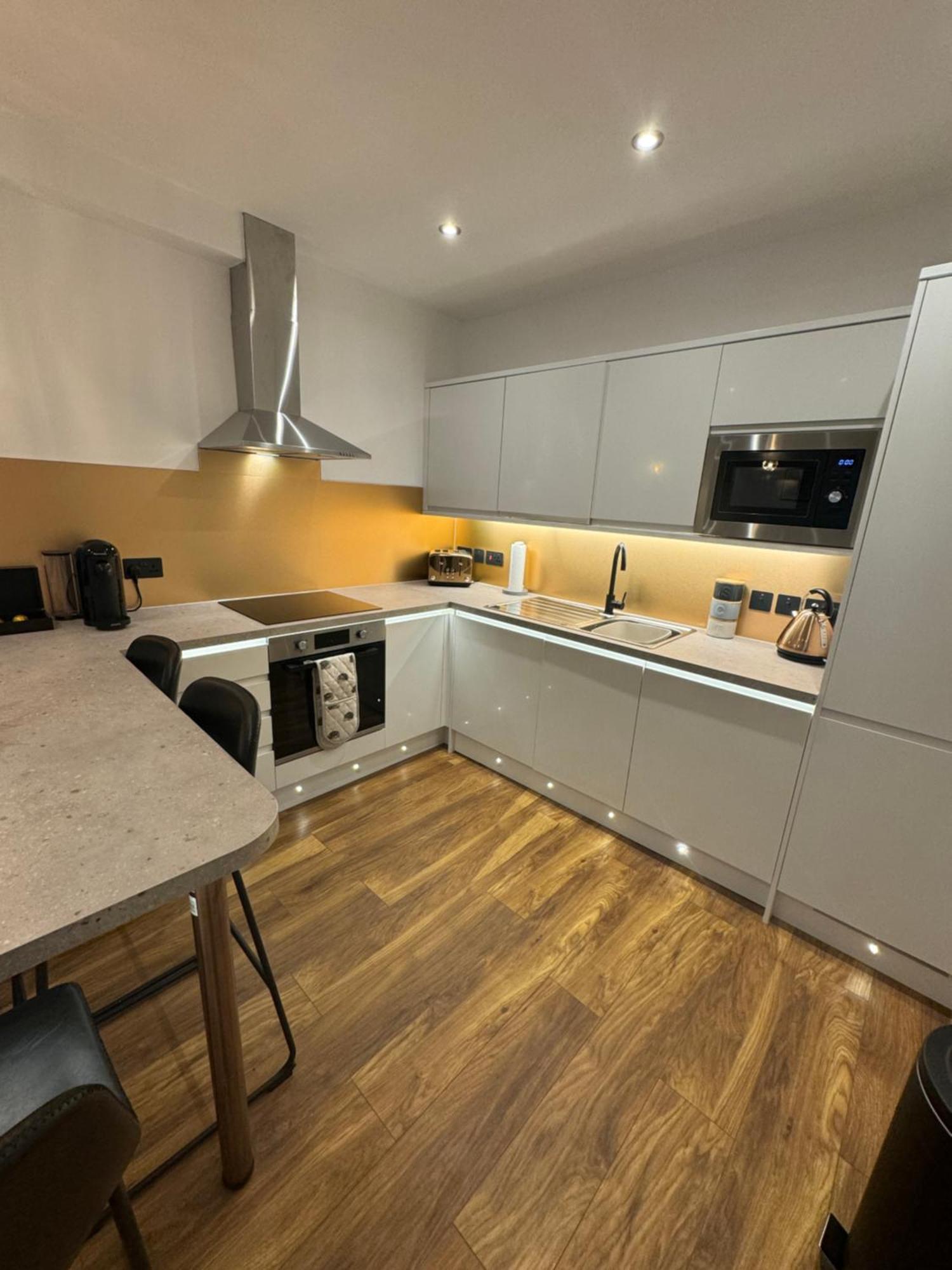 1 Sheraton Apartments فورت ويليام المظهر الخارجي الصورة